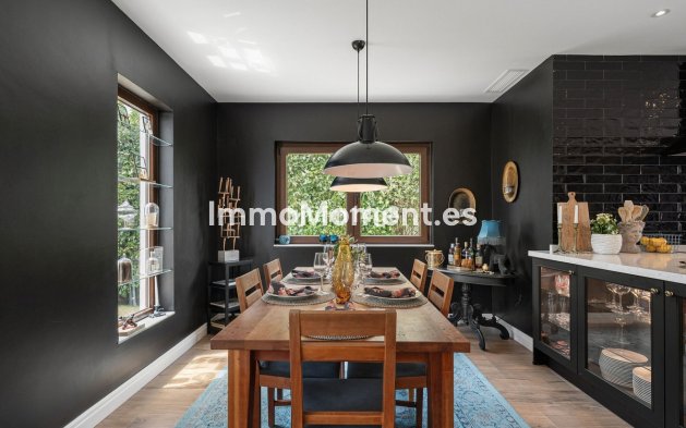 Reventa - Villa independiente - Estepona  - Estepona Centro