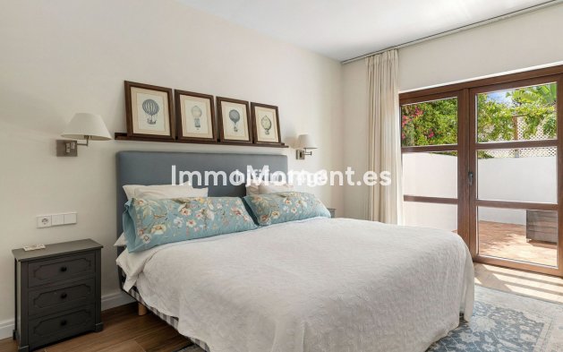 Reventa - Villa independiente - Estepona  - Estepona Centro