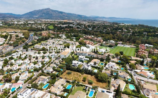 Reventa - Villa independiente - Estepona  - Estepona Centro