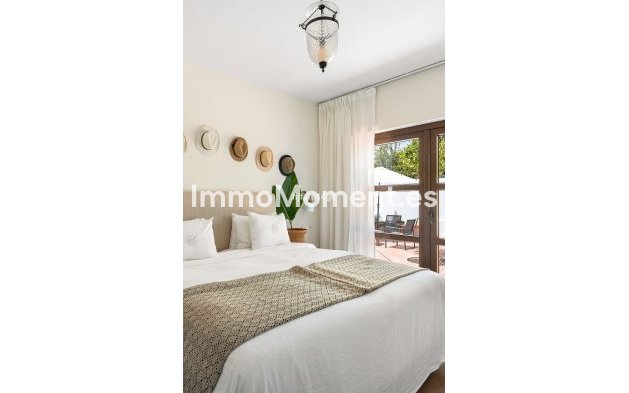 Reventa - Villa independiente - Estepona  - Estepona Centro