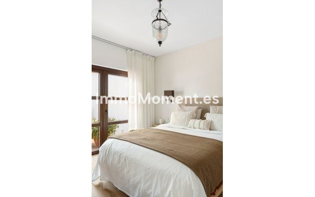 Reventa - Villa independiente - Estepona  - Estepona Centro