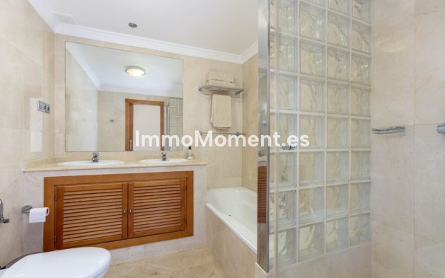 Wiederverkauf - Wohnung - Marbella - Nueva Andalucía
