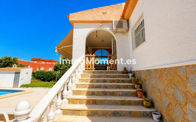 Wiederverkauf - Freistehende Villa - Torrevieja - La Siesta