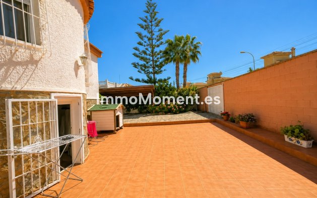 Wiederverkauf - Freistehende Villa - Torrevieja - La Siesta