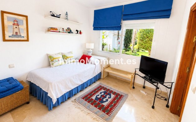 Wiederverkauf - Wohnung - Estepona  - Costalita