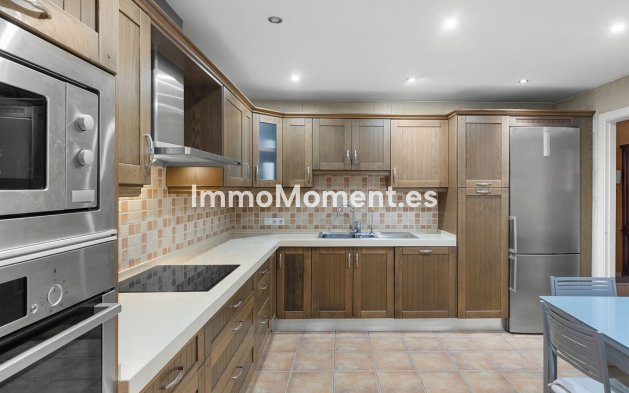 Revente - Appartement - Marbella - Nueva Andalucía