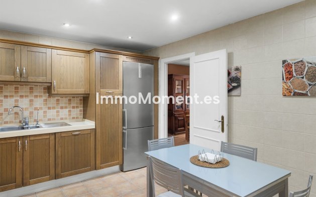 Revente - Appartement - Marbella - Nueva Andalucía