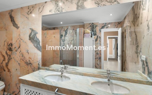 Revente - Appartement - Marbella - Nueva Andalucía