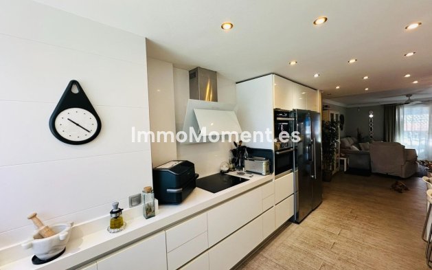 Resale - Apartment - Fuengirola - Fuengirola Centro