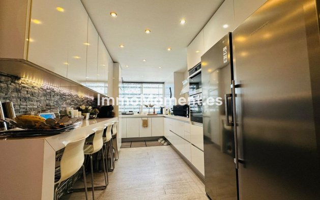 Resale - Apartment - Fuengirola - Fuengirola Centro