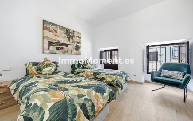 Wiederverkauf - Reihenhaus - Estepona  - Estepona Centro