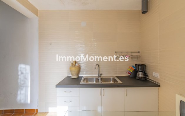 Resale - Country house - Inland  - Coín