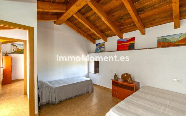Resale - Country house - Inland  - Coín