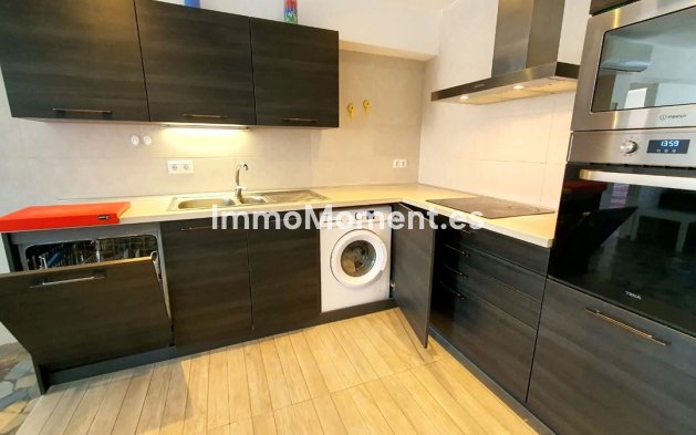 Resale - Apartment - Fuengirola - Carvajal