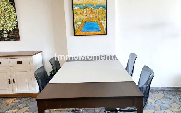 Resale - Apartment - Fuengirola - Carvajal