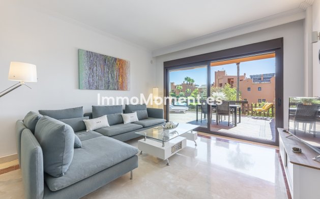 Resale - Apartment - Estepona - Estepona Centro