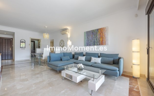 Resale - Apartment - Estepona - Estepona Centro