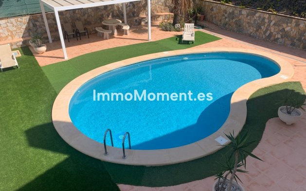 Wiederverkauf - Freistehende Villa - Orihuela Costa - Villamartín