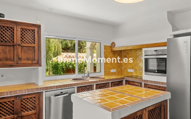 Wiederverkauf - Freistehende Villa - Marbella - El Rosario