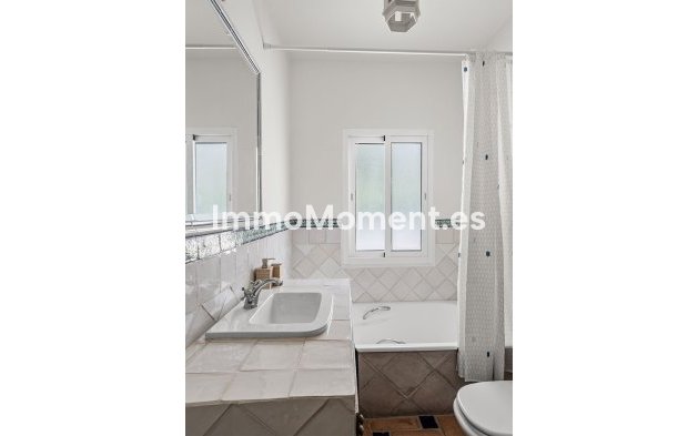 Wiederverkauf - Freistehende Villa - Marbella - El Rosario