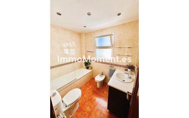 Resale - Apartment - Fuengirola - Fuengirola Centro