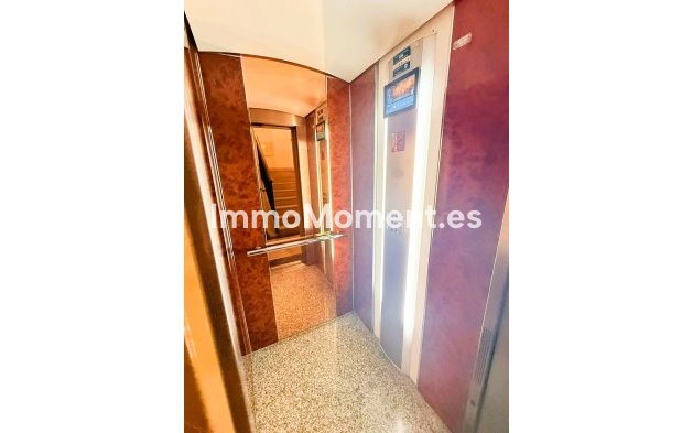 Resale - Apartment - Fuengirola - Fuengirola Centro