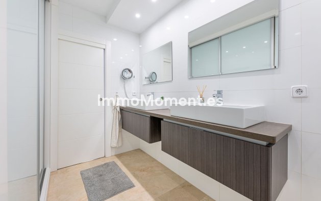 Wiederverkauf - Wohnung - Marbella - Nueva Andalucía