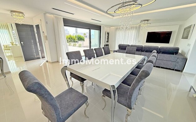 Wiederverkauf - Freistehende Villa - San Miguel de Salinas - San Miguel de Salinas Centro