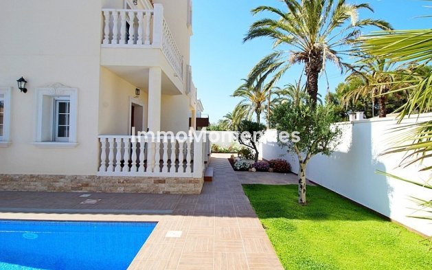 Wiederverkauf - Freistehende Villa - Orihuela Costa - Cabo roig - La Zenia