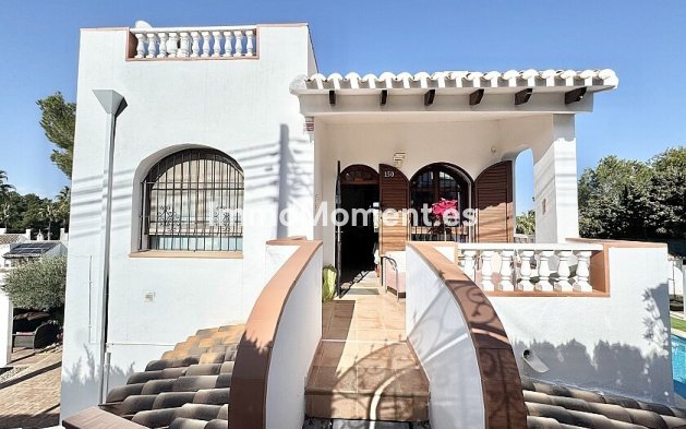 Wiederverkauf - Freistehende Villa - Orihuela Costa - Villamartín