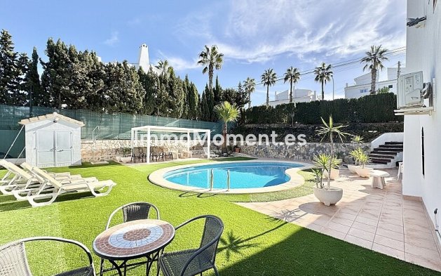 Wiederverkauf - Freistehende Villa - Orihuela Costa - Villamartín