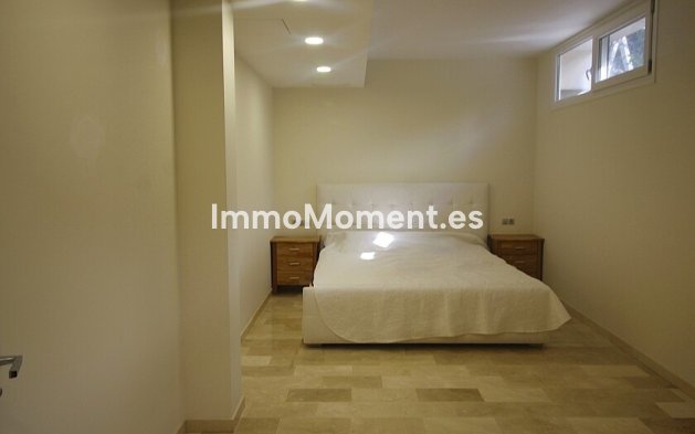 Wiederverkauf - Freistehende Villa - Orihuela Costa - Cabo roig - La Zenia