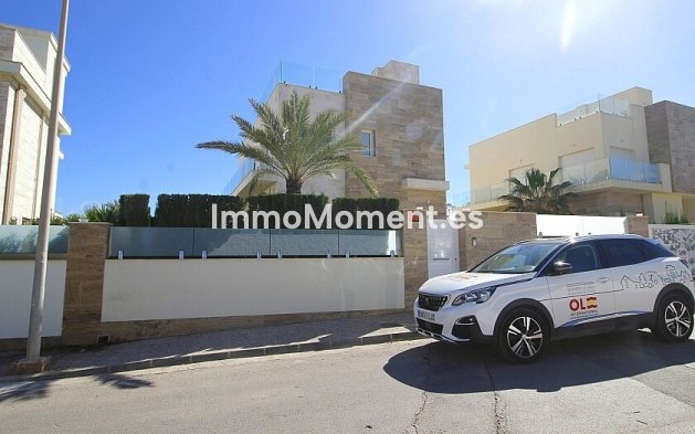 Wiederverkauf - Freistehende Villa - Orihuela Costa - Cabo roig - La Zenia