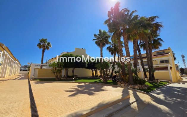 Bestaande woning - Rijtjeshuis - Torrevieja - La Mata