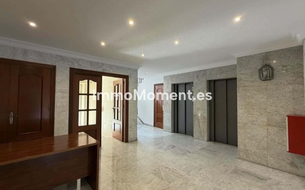 Resale - Apartment - Marbella - Marbella Centro