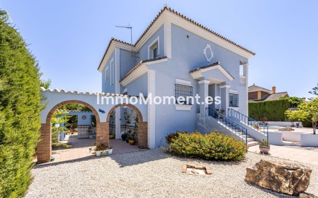 Resale - Detached villa - Inland  - Coín