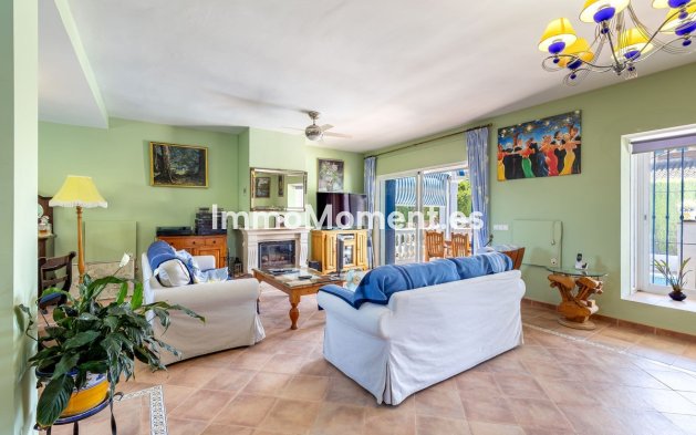 Resale - Detached villa - Inland  - Coín