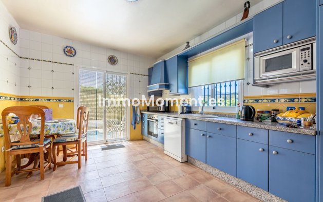 Resale - Detached villa - Inland  - Coín