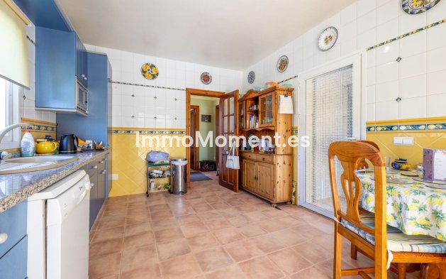 Resale - Detached villa - Inland  - Coín