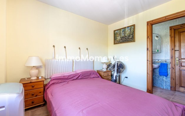 Resale - Detached villa - Inland  - Coín