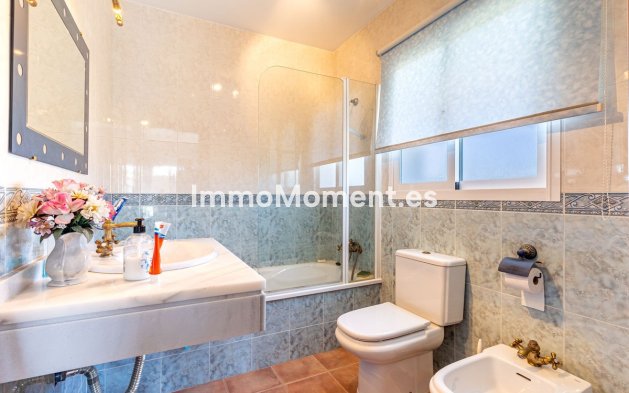Resale - Detached villa - Inland  - Coín