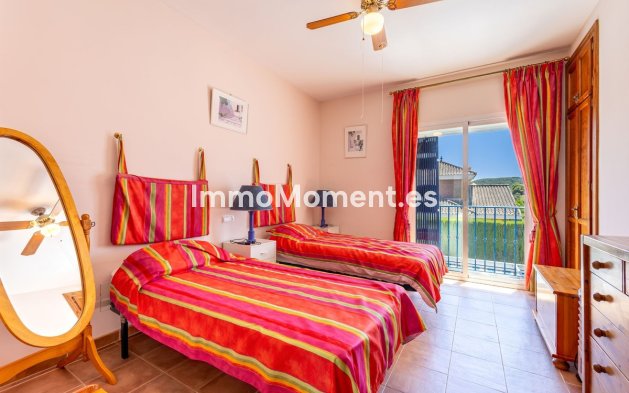 Resale - Detached villa - Inland  - Coín