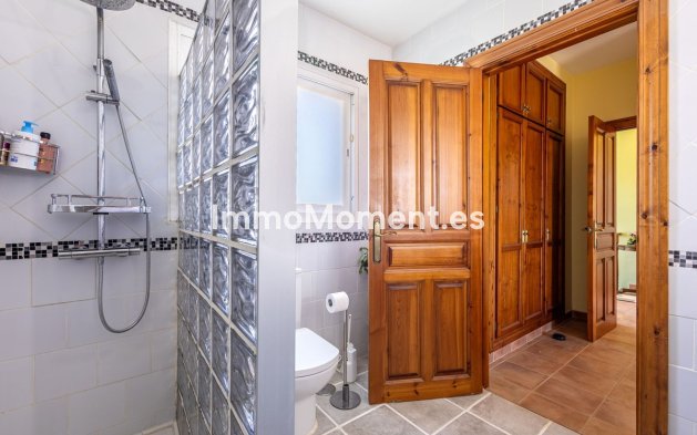 Resale - Detached villa - Inland  - Coín