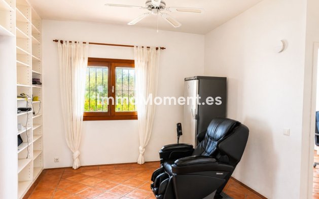 Wiederverkauf - Landhaus - Estepona  - Estepona Centro