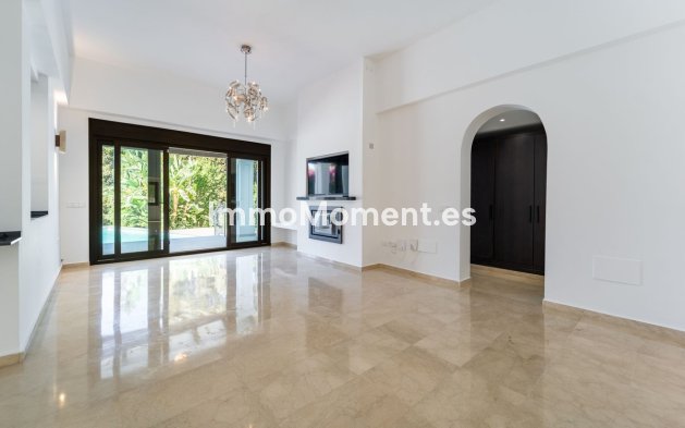 Reventa - Villa independiente - Marbella - El Rosario