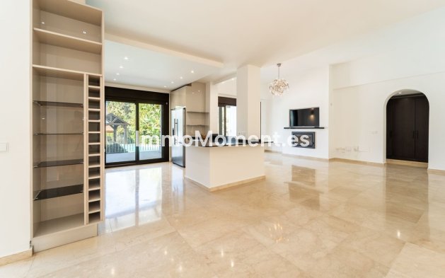 Reventa - Villa independiente - Marbella - El Rosario