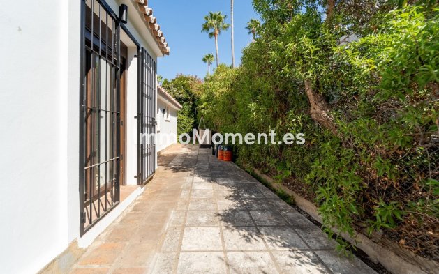 Reventa - Villa independiente - Marbella - El Rosario