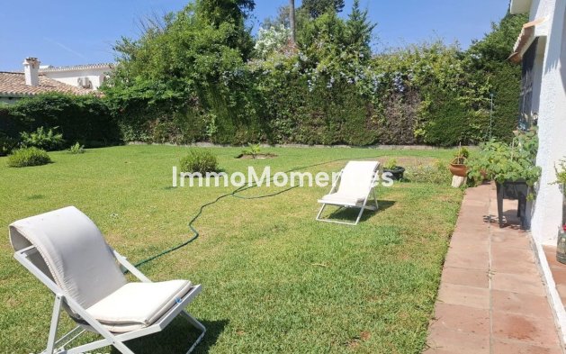 Reventa - Villa independiente - Estepona  - Estepona Centro