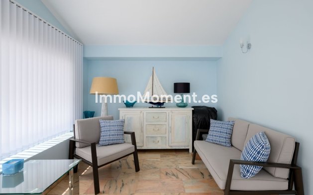 Resale - Detached villa - Estepona - Estepona Centro