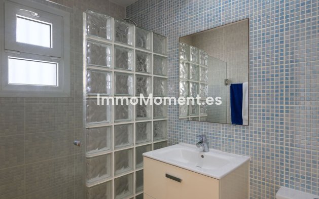 Resale - Detached villa - Estepona - Estepona Centro